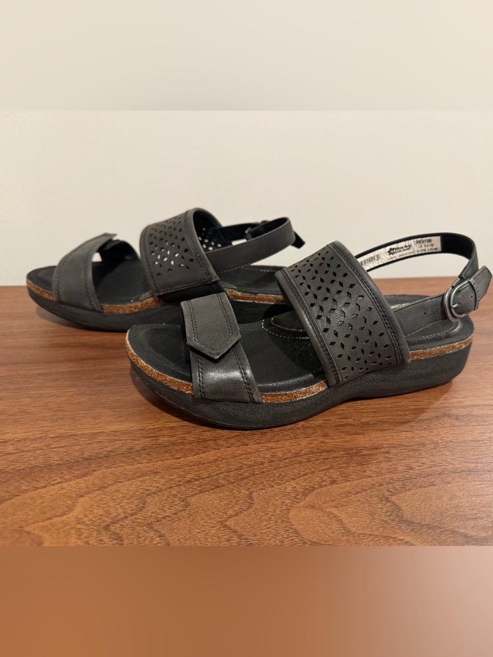 Rocky Black Laser-Cut Slingback Sandals leather women’s 6-6.5